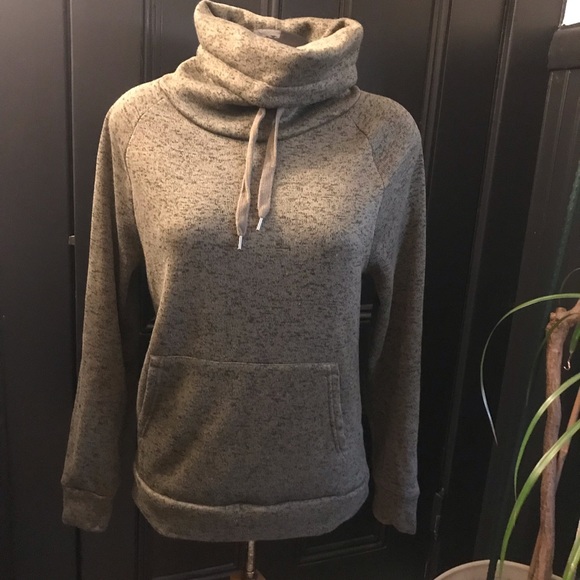 derek heart sweatshirt